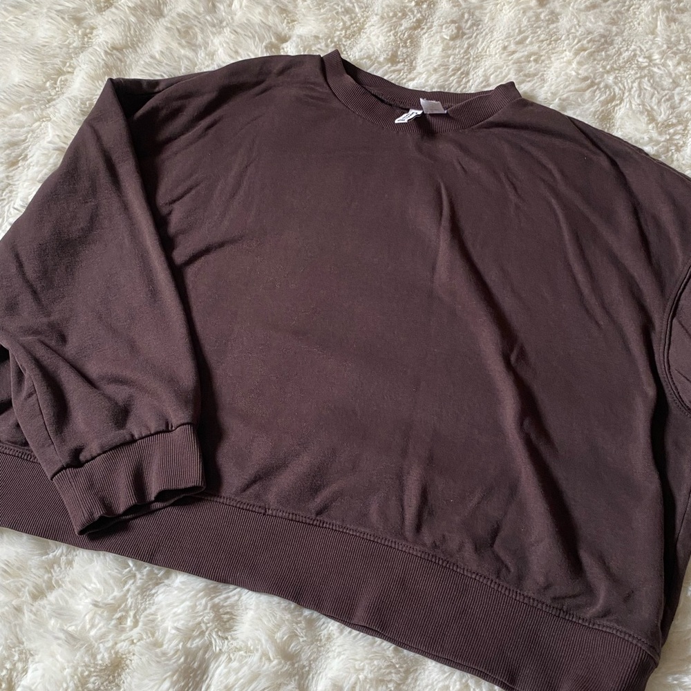 H&M Dark Brown Crewneck Sweatshirt